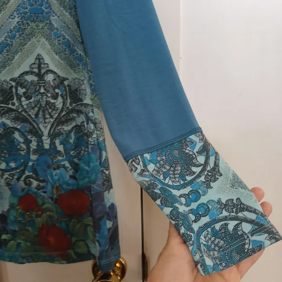 ONE WORLD TOP - Picture 6 of 8